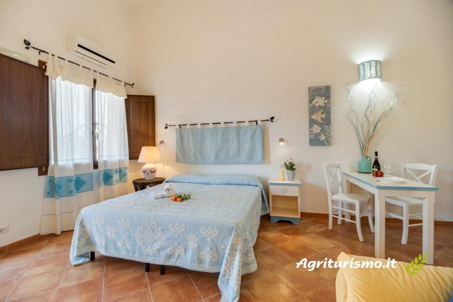 Agriturismo Campesi Casale Tra Le Vigne Aglientu Buitenkant foto