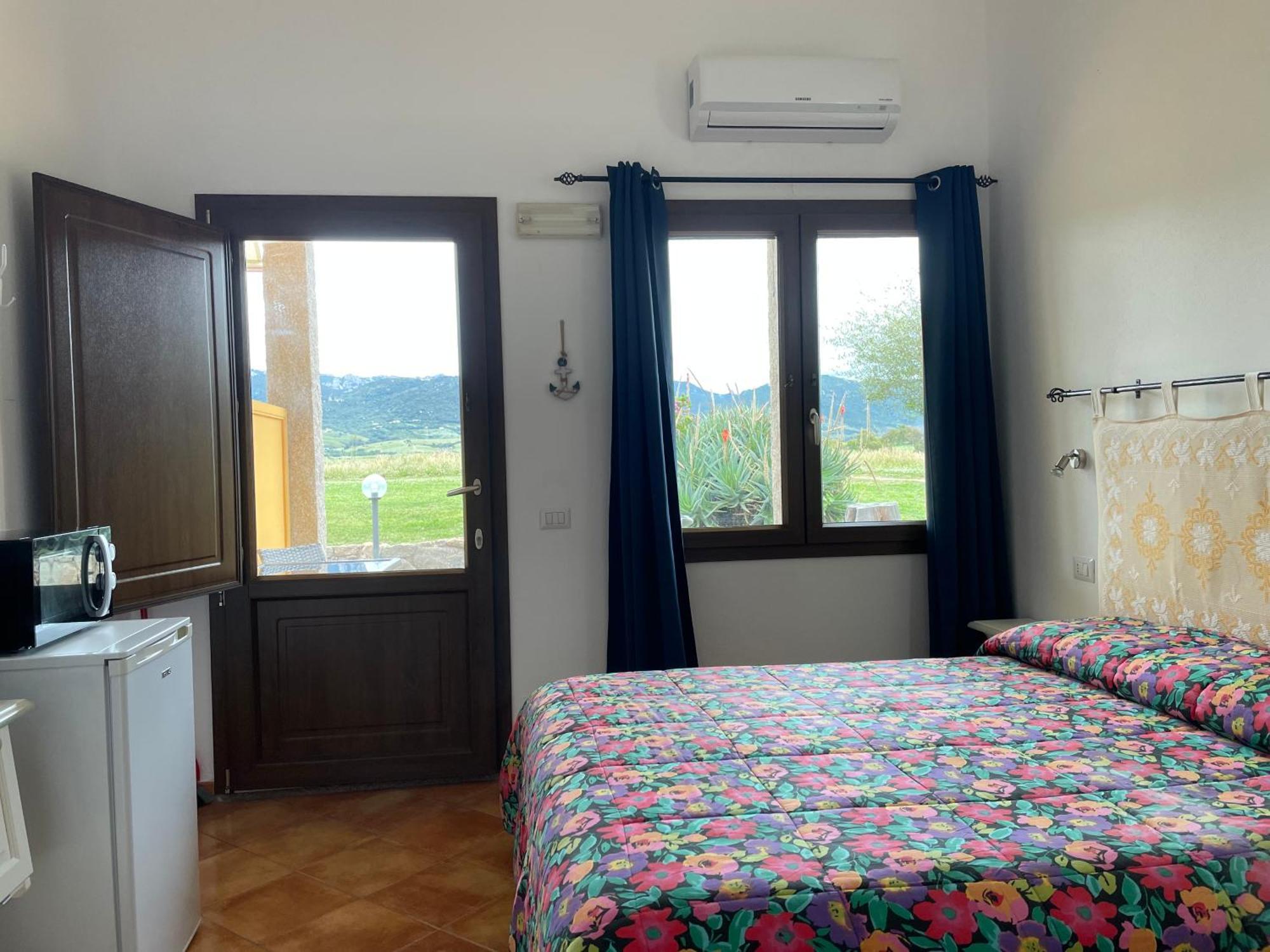 Agriturismo Campesi Casale Tra Le Vigne Aglientu Buitenkant foto