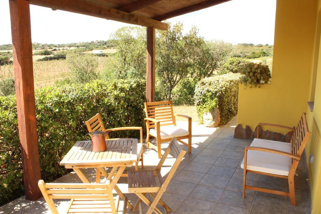 Agriturismo Campesi Casale Tra Le Vigne Aglientu Buitenkant foto