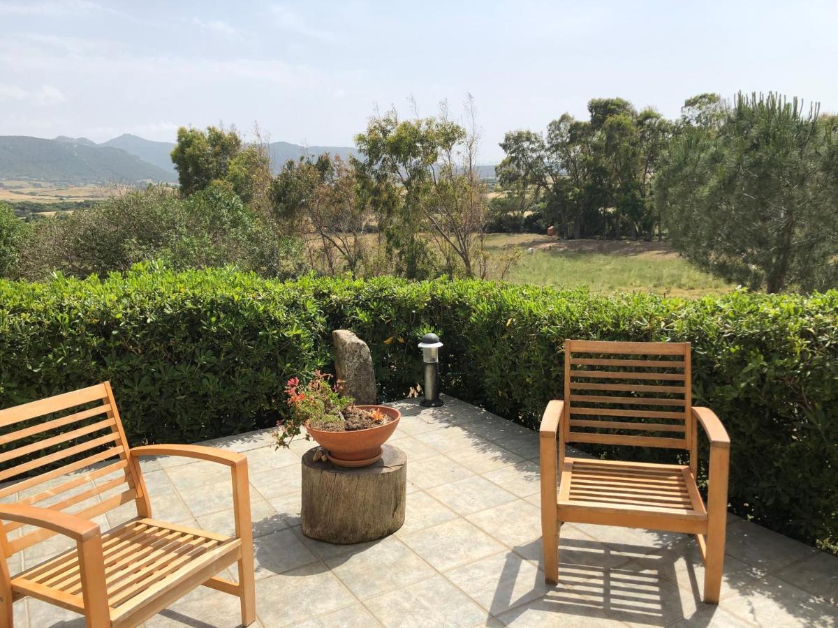 Agriturismo Campesi Casale Tra Le Vigne Aglientu Buitenkant foto
